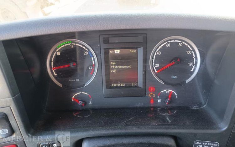 SCANIA PORTEUR P410 AMPLIROLL AVEC PLATEAU – PTAC 26 TONNES – DIESEL  – ANNEE 2019 BLANC FC-614-YB