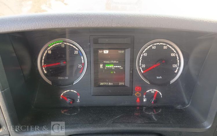 SCANIA PORTEUR P410 AMPLIROLL AVEC PLATEAU – PTAC 26 TONNES – DIESEL  – ANNEE 2019 BLANC FC-614-YB
