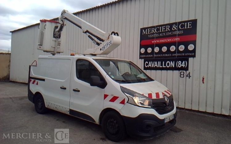 RENAULT TRAFIC NACELLE SUR VL 9M 896H  L1H1 1200 120CH GD CONFORT BLANC FD-062-PZ