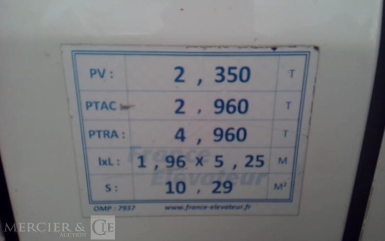 RENAULT TRAFIC NACELLE SUR VL 9M 896H  L1H1 1200 120CH GD CONFORT BLANC FD-062-PZ