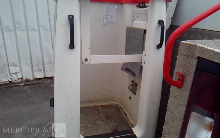 RENAULT TRAFIC NACELLE SUR VL 9M 896H  L1H1 1200 120CH GD CONFORT BLANC FD-062-PZ