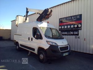 PEUGEOT BOXER NACELLE SUR VL KLUBB  K38P 14M 2334H L2H2 335 130CH PREMIUM BLANC FF-641-KP