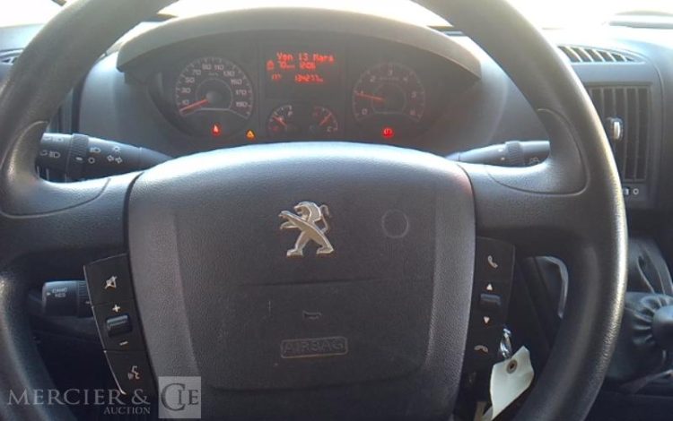 PEUGEOT BOXER NACELLE SUR VL KLUBB  K38P 14M 2334H L2H2 335 130CH PREMIUM BLANC FF-641-KP