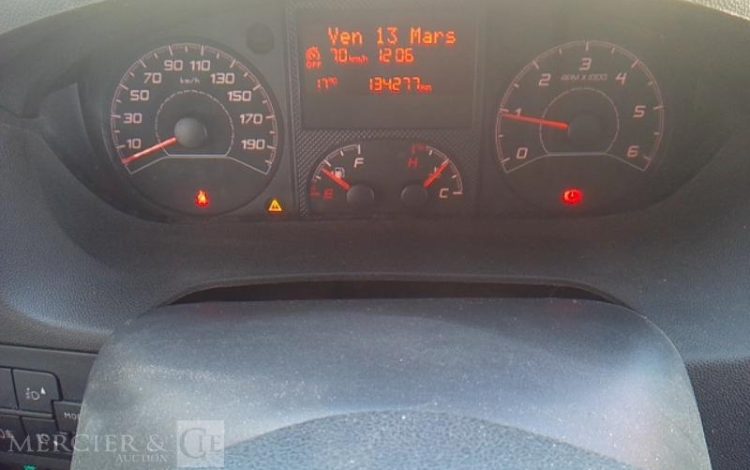 PEUGEOT BOXER NACELLE SUR VL KLUBB  K38P 14M 2334H L2H2 335 130CH PREMIUM BLANC FF-641-KP