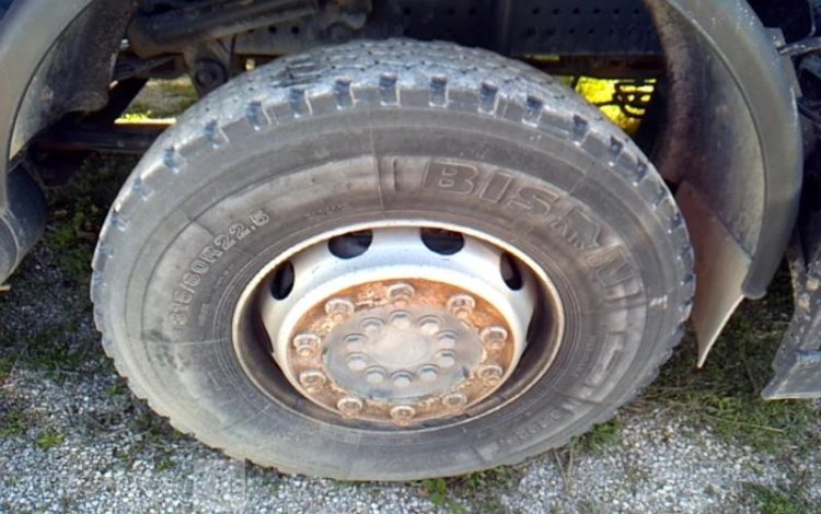 MERCEDES AROCS 3243 BLUETEC6 8X4 PTAC 32T BIBENNE NON ROULANT BLANC FK-423-XK