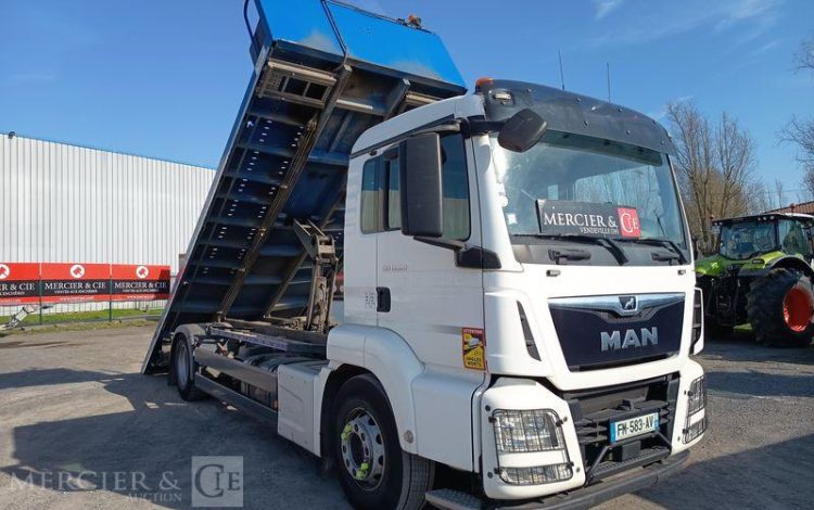 MAN PORTEUR TGS 18,320 PORTE ENGIN – PTAC : 19 TONNES – DIESEL – ANNEE 2019 BLANC FM-583-AV