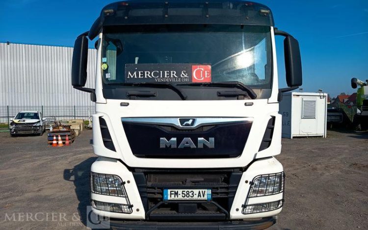 MAN PORTEUR TGS 18,320 PORTE ENGIN – PTAC : 19 TONNES – DIESEL – ANNEE 2019 BLANC FM-583-AV