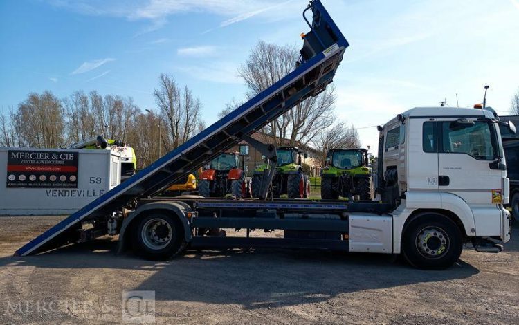 MAN PORTEUR TGS 18,320 PORTE ENGIN – PTAC : 19 TONNES – DIESEL – ANNEE 2019 BLANC FM-583-AV