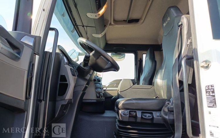 MAN PORTEUR TGS 18,320 PORTE ENGIN – PTAC : 19 TONNES – DIESEL – ANNEE 2019 BLANC FM-583-AV