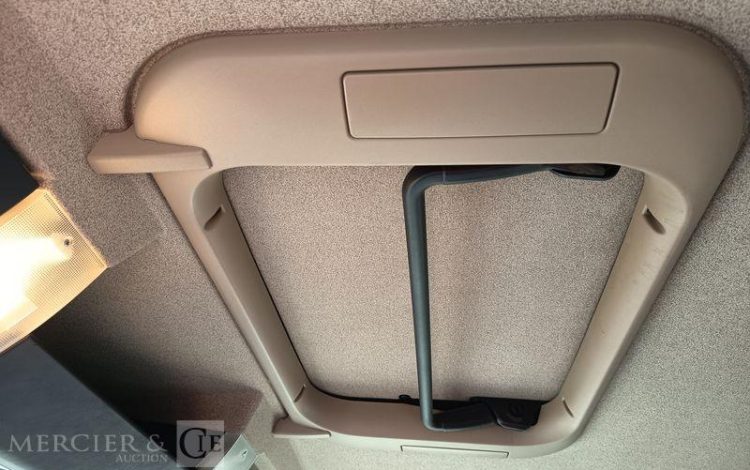 MAN PORTEUR TGS 18,320 PORTE ENGIN – PTAC : 19 TONNES – DIESEL – ANNEE 2019 BLANC FM-583-AV