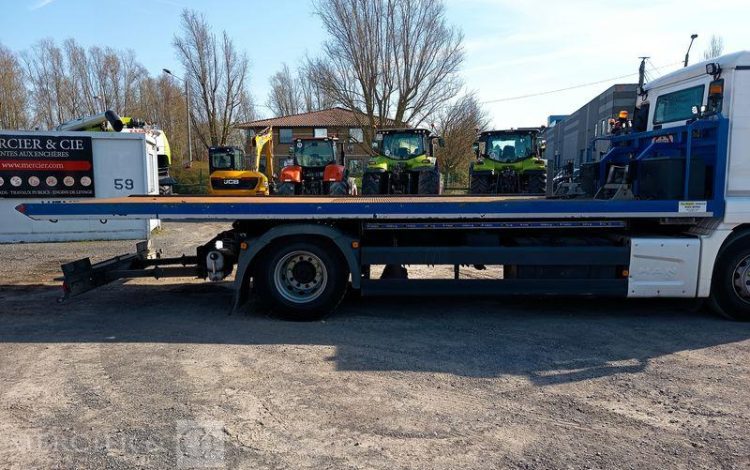 MAN PORTEUR TGS 18,320 PORTE ENGIN – PTAC : 19 TONNES – DIESEL – ANNEE 2019 BLANC FM-583-AV