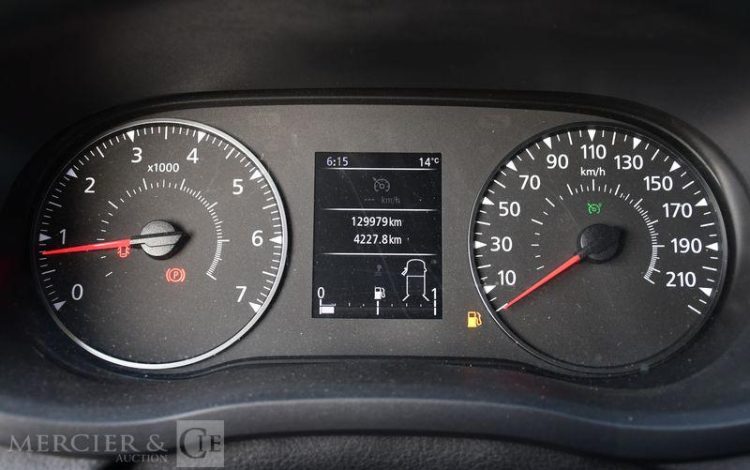 RENAULT MASTER 2.3 DCI 135ch 3T5 L2H2 GRAND-CONFORT BLANC FN-635-KJ