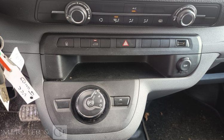 CITROEN JUMPY FOURGON 2.0 BLUEHDI 120 M L2 DRIVER EAT GRIS FN-980-PX