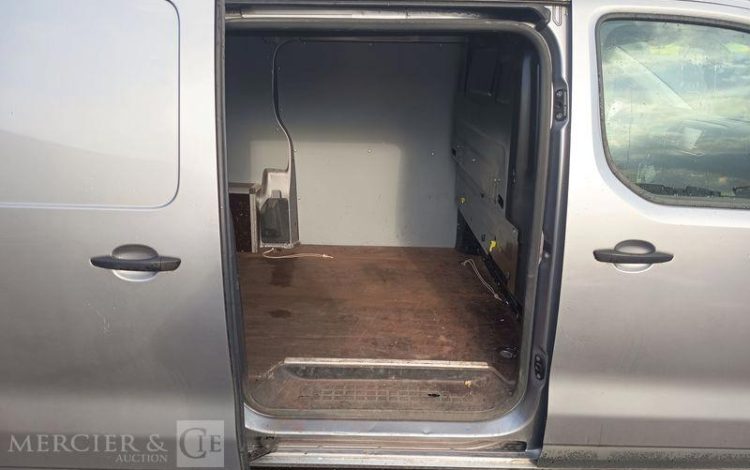 CITROEN JUMPY FOURGON 2.0 BLUEHDI 120 M L2 DRIVER EAT GRIS FN-980-PX