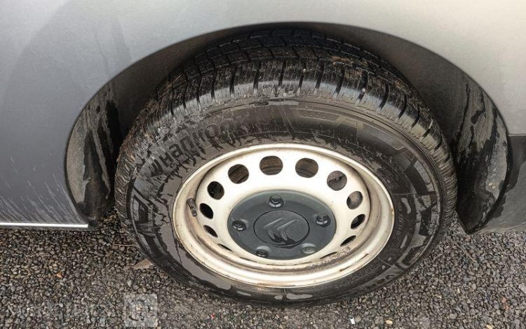 CITROEN JUMPY FOURGON 2.0 BLUEHDI 120 M L2 DRIVER EAT GRIS FN-980-PX