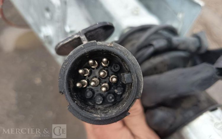 LIDER REMORQUE PORTE VOITURE 39790 – 2 ESSIEUX – PTAC 2,7 TONNES – ANNEE 2020  FP-284-TR