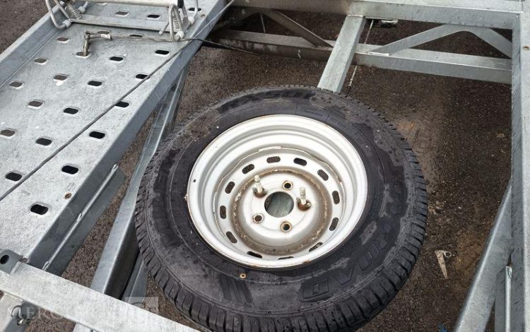 LIDER REMORQUE PORTE VOITURE 39790 – 2 ESSIEUX – PTAC 2,7 TONNES – ANNEE 2020  FP-284-TR