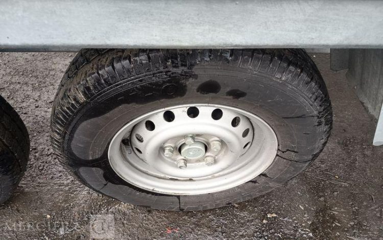 LIDER REMORQUE PORTE VOITURE 39790 – 2 ESSIEUX – PTAC 2,7 TONNES – ANNEE 2020  FP-284-TR