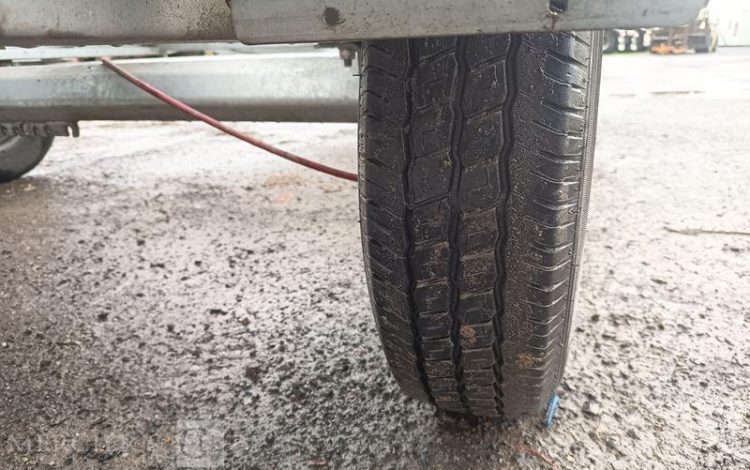 LIDER REMORQUE PORTE VOITURE 39790 – 2 ESSIEUX – PTAC 2,7 TONNES – ANNEE 2020  FP-284-TR