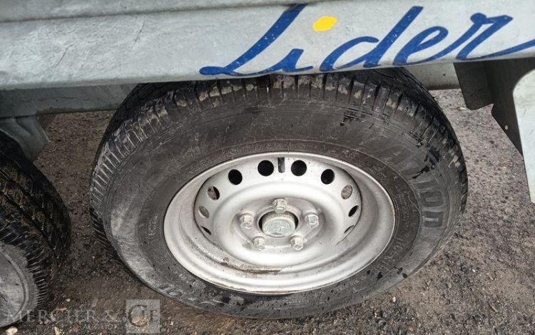 LIDER REMORQUE PORTE VOITURE 39790 – 2 ESSIEUX – PTAC 2,7 TONNES – ANNEE 2020  FP-284-TR