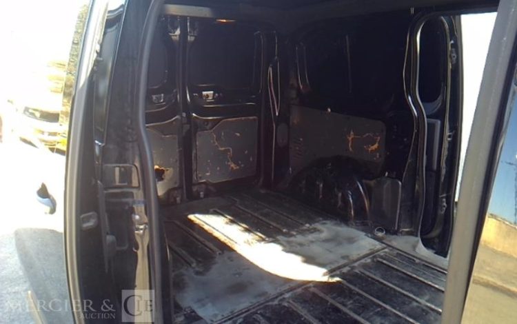 PEUGEOT EXPERT FG 1.5 BLUEHDI 120CH L1 PREMIUM S&S NOIR FP-327-QP