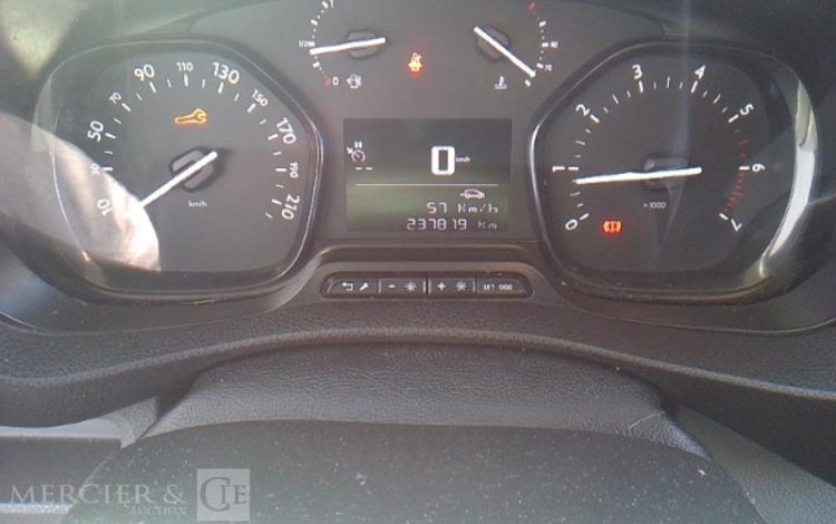 PEUGEOT EXPERT FG 1.5 BLUEHDI 120CH L1 PREMIUM S&S NOIR FP-327-QP