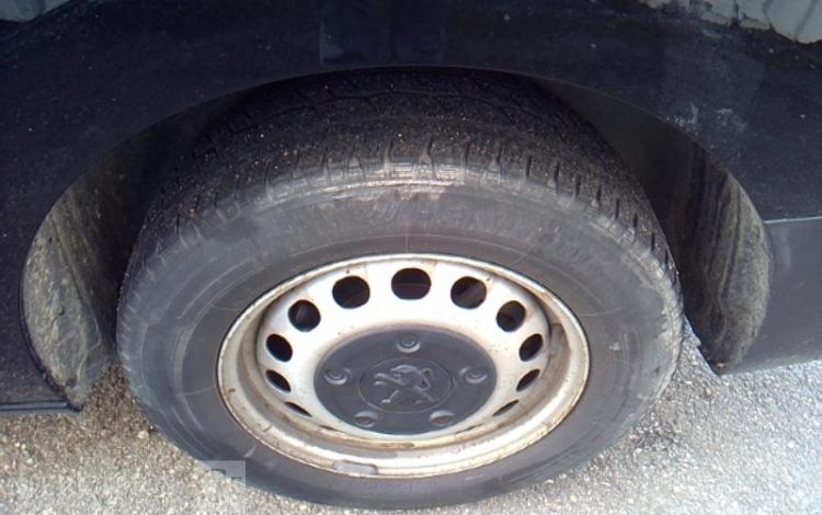 PEUGEOT EXPERT FG 1.5 BLUEHDI 120CH L1 PREMIUM S&S NOIR FP-327-QP