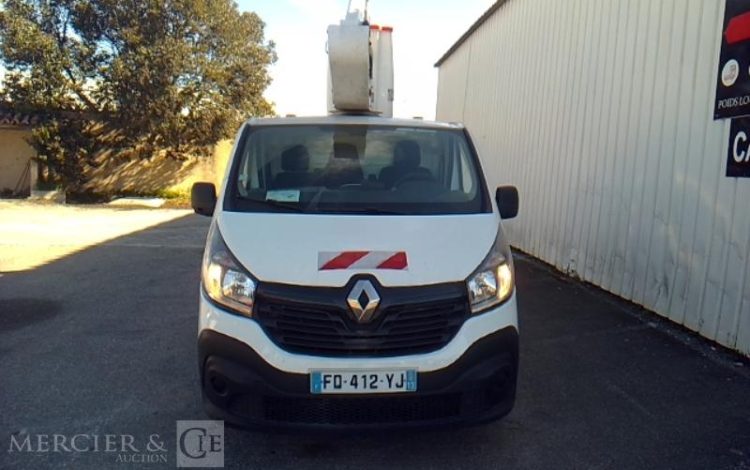 RENAULT TRAFIC NACELLE SUR VL 11M 1163H L1H1 1200 120CH GD CONFORT BLANC FQ-412-YJ