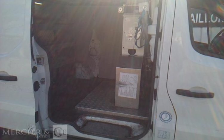 RENAULT TRAFIC NACELLE SUR VL 11M 1163H L1H1 1200 120CH GD CONFORT BLANC FQ-412-YJ