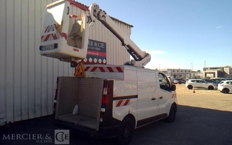 RENAULT TRAFIC NACELLE SUR VL 11M 1163H L1H1 1200 120CH GD CONFORT BLANC FQ-412-YJ