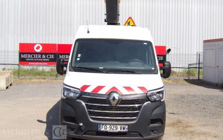 RENAULT MASTER AVEC NACELLE VERSALIFT ETL32-125 12A14M – DIESEL – ANNEE 2020 BLANC FQ-929-VW