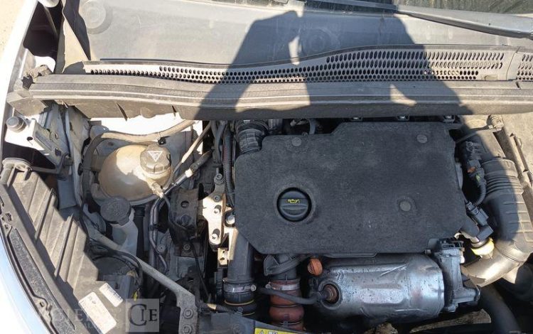 CITROEN C3 AIRCROSS BLUEHDI 100 S&S vente à pro uniquement car immo police BLANC FS-185-FF