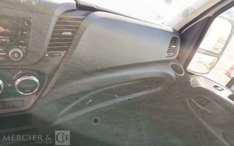 IVECO DAILY VI 35C16 156 CV AVEC HAYON – DIESEL – 47720 KMS – ANNEE 2020 BLANC FS-383-KE