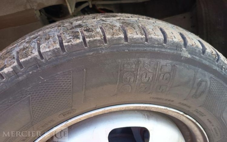 IVECO DAILY VI 35C16 156 CV AVEC HAYON – DIESEL – 47720 KMS – ANNEE 2020 BLANC FS-383-KE