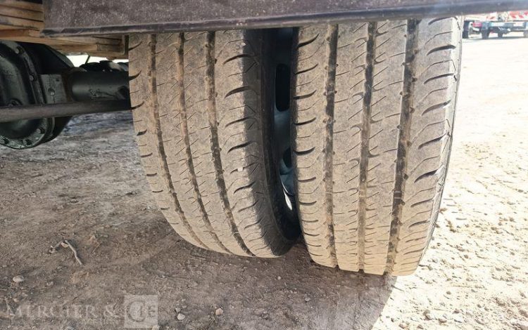 IVECO DAILY VI 35C16 156 CV AVEC HAYON – DIESEL – 47720 KMS – ANNEE 2020 BLANC FS-383-KE