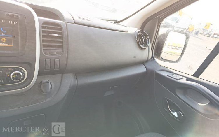 NISSAN NV300 FOURGON 2.0 DCI 145ch – CABINE APPRO – DIESEL – 105234 KMS – ANNEE 2020 GRIS FV-208-LF