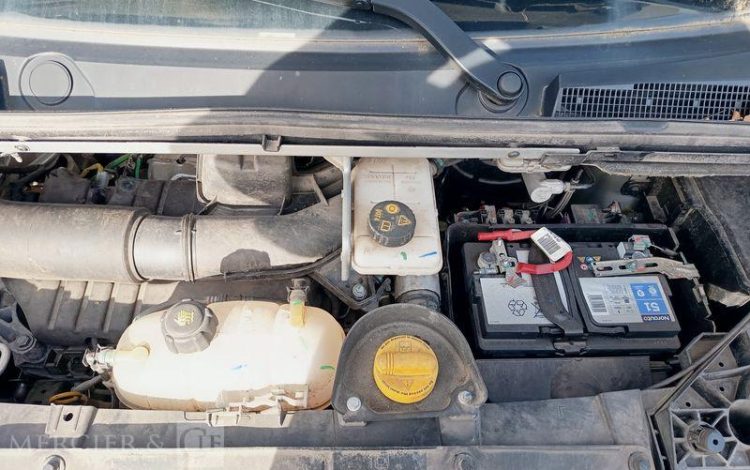 NISSAN NV300 FOURGON 2.0 DCI 145ch – CABINE APPRO – DIESEL – 105234 KMS – ANNEE 2020 GRIS FV-208-LF