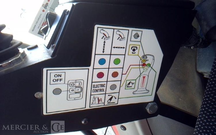 ANTONIO CARRARO TRACTEUR SRX7800 107H AN2020 ROUGE FX-065-EH