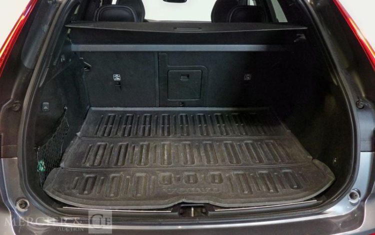 VOLVO XC60 GRIS FX-562-XA