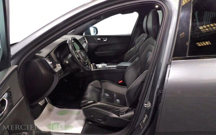 VOLVO XC60 GRIS FX-562-XA