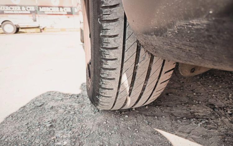 CITROEN C3 AIRCROSS BLUEHDI 110 S&S GRIS FZ-823-EP