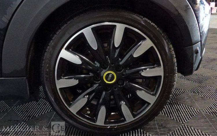 MINI COOPER SE 185 102PPM 28.9KWH BVA NOIR GB-083-GS