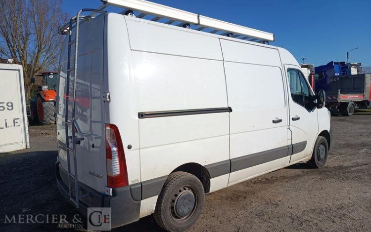 RENAULT MASTER FOURGON 2.3 DCI 135 33 L2H2 CONFORT BLANC GB-208-PT