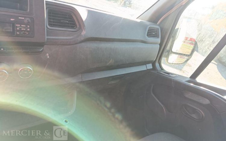 RENAULT MASTER FOURGON 2.3 DCI 135 33 L2H2 CONFORT BLANC GB-208-PT