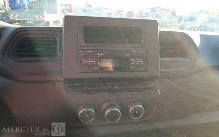 RENAULT MASTER FOURGON 2.3 DCI 135 33 L2H2 CONFORT BLANC GB-208-PT