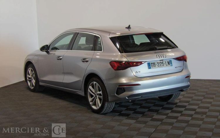 AUDI A3 SPORTBACK 1.4 40 TFSIE 204H 150 PHEV HYBRID BUSINESS LINE S-TRONIC BVA  GB-225-LN