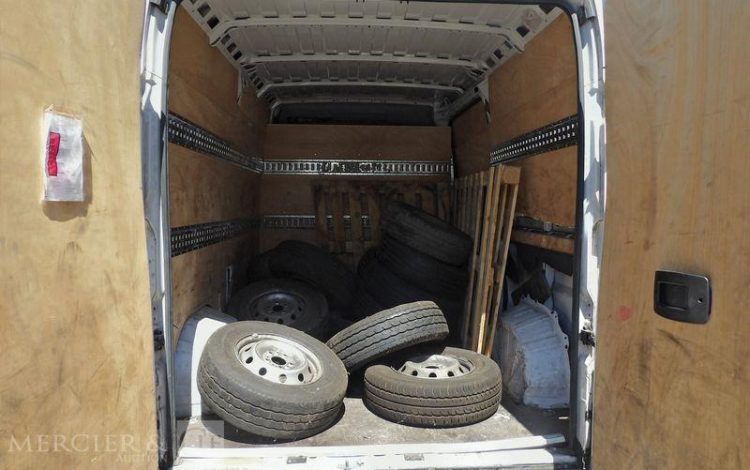 CITROEN JUMPER 35 L2H2 165 Club BHDI BVM6  GB-265-CD