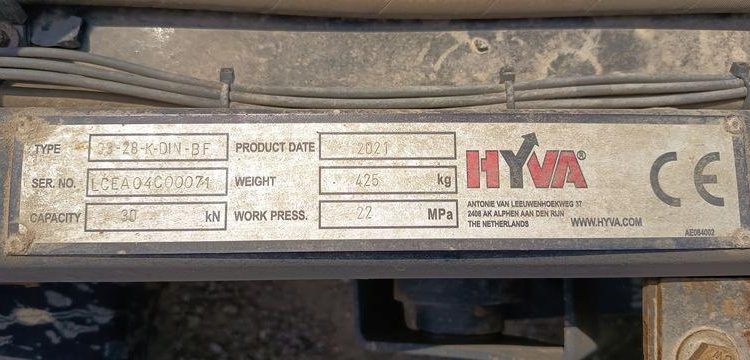 IVECO DAILY 6 CCB 35C16 3,0D 16V 160 CV  EQUIPE BRAS AMPLIROL + 3 BENNES BLANC GB-958-PW