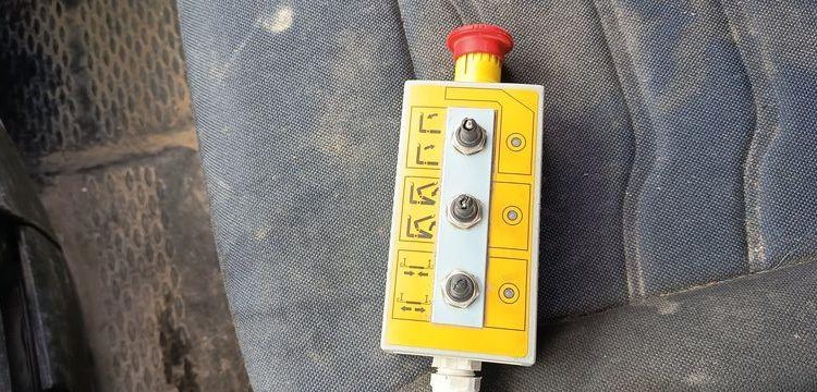 IVECO DAILY 6 CCB 35C16 3,0D 16V 160 CV  EQUIPE BRAS AMPLIROL + 3 BENNES BLANC GB-958-PW