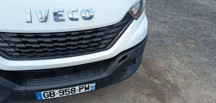 IVECO DAILY 6 CCB 35C16 3,0D 16V 160 CV  EQUIPE BRAS AMPLIROL + 3 BENNES BLANC GB-958-PW